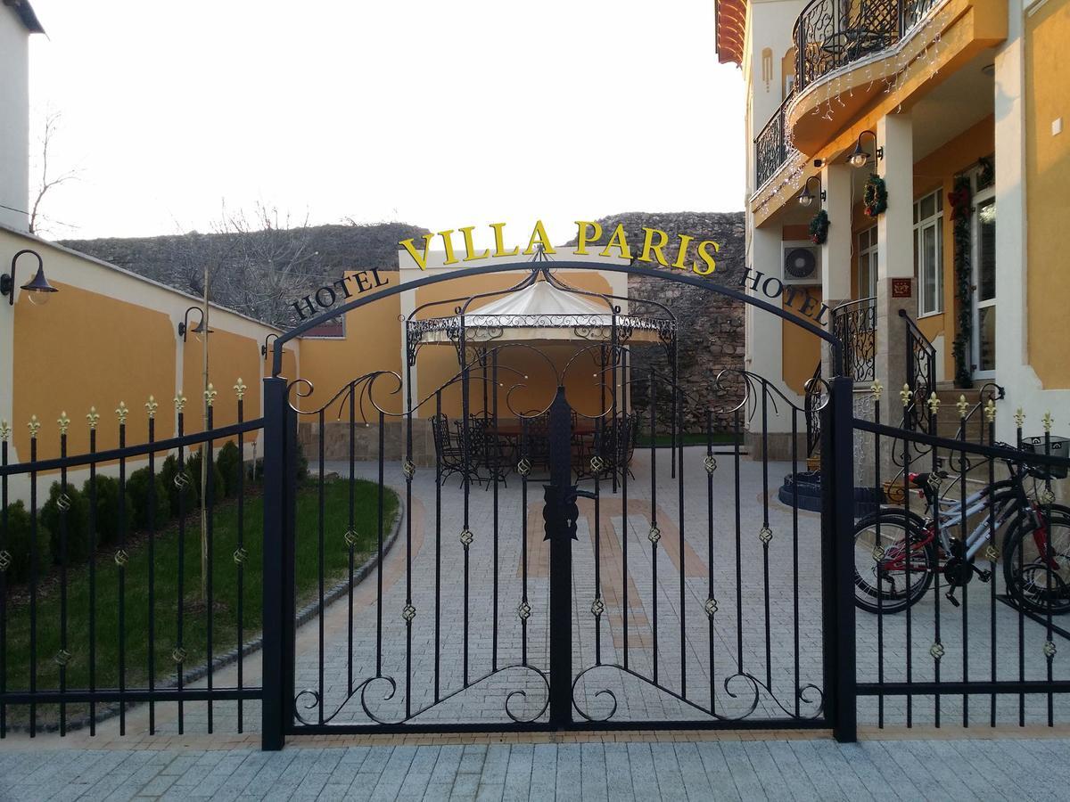 Villa Paris Chisarja Exteriör bild